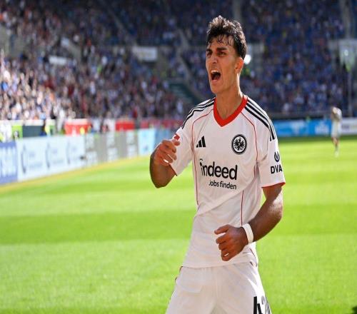 德天空：法兰克福对乌尊要价8000万欧，已有英超球队表达兴趣