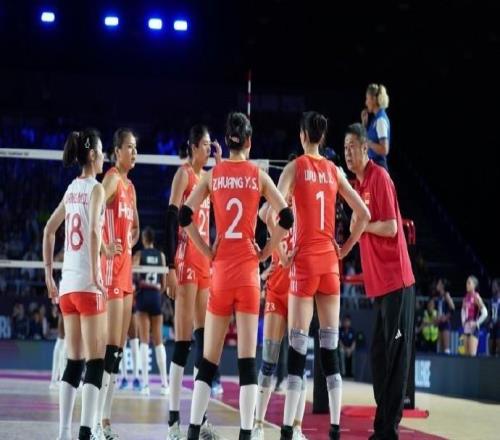 女排世锦赛：中国女排3-0战胜多米尼加女排，小组第一晋级八强