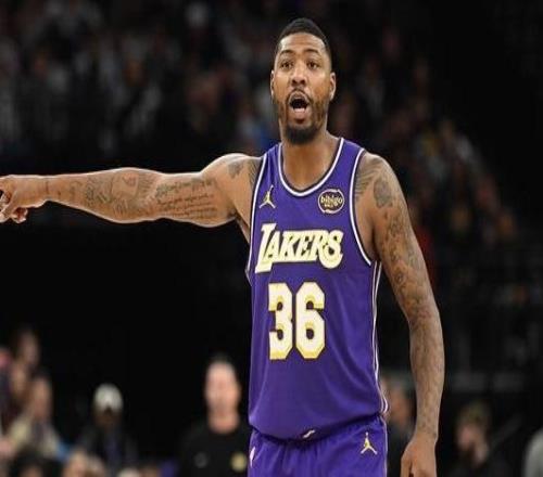 联盟官方：斯马特因向当值裁判做出不雅手势被罚款3.5万美元