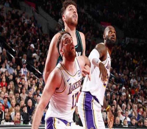 开拓者轻取湖人杨瀚森没有出汗，詹姆斯20分9篮板8助攻无力救主