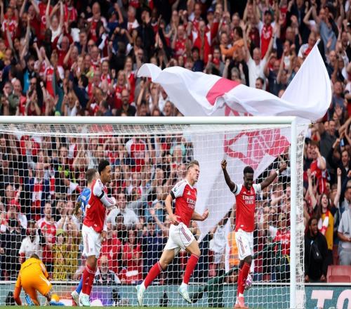 足坛悲喜夜！阿森纳50，巴萨补时绝杀，米兰领衔4大劲旅全部翻车