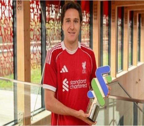 官方：费代里科基耶萨当选利物浦9月队内最佳球员