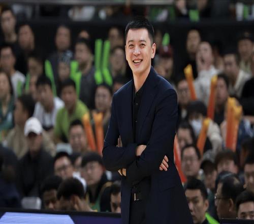 即将与辽宁队会合！1米83小外援第一次来CBA，能否帮助杨鸣争冠