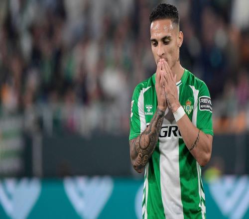 入不了安帅法眼，安东尼本赛季已贡献5球2助，仍未被安帅征召