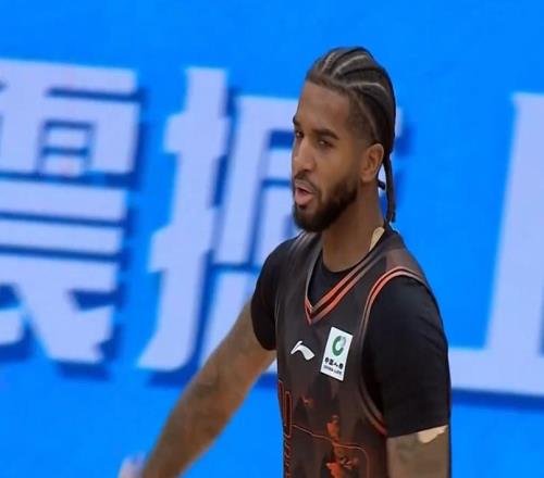 又赢了！CBA劲旅豪取7连胜，外援38分挡不住，本土核心9分