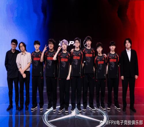 FPX官博：继续奔跑吧，跑得远一些吧！季后赛，我们全力以赴！