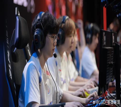 时隔4年！LGD再次晋级LPL夏季赛季后赛！