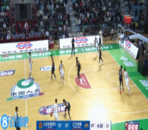 难挽败局！沙约克21中12空砍33分5篮板5助攻