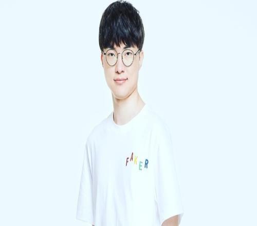 选手们想换的位置：无一人选择ADFaker想换打野