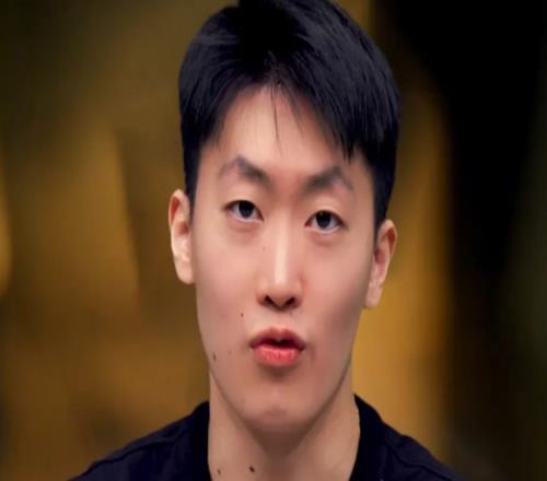 管泽元：怎么说，心里有底没琢磨到这会儿伦敦后半夜了...