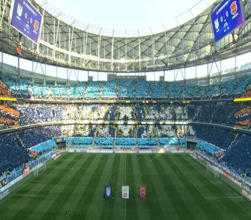 大连英博赛前三面看台tifo：前进吧大连队