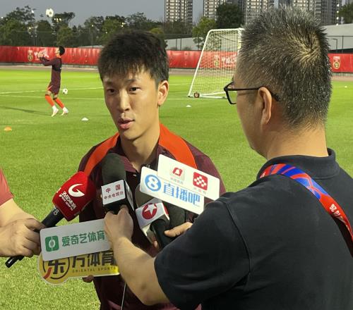 王振澳谈临时被征召：教练让我时刻准备着来的当天早上还在训练