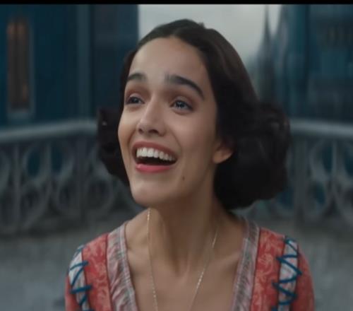 找个男的来演其实也行《白雪公主》真人版新预告：女主角被嘲脸大太丑！
