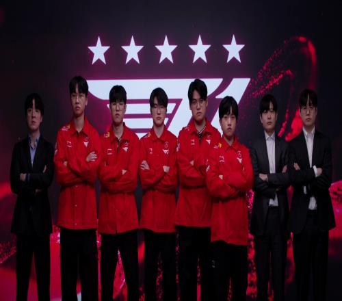 五颗星正红色你才是全华班！T1五星新队服公开吧友们如何评价