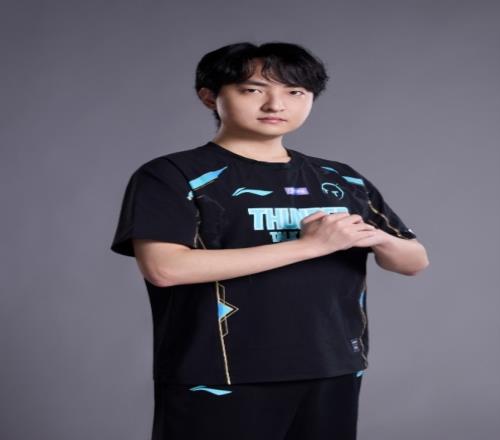TT官博发布第一赛段定妆照：新年新启，并肩同行！