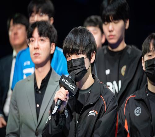 Peanut：不清楚全局BP是否会对BO3造成影响，在BO5英雄池最重要