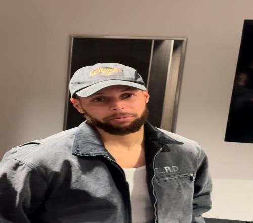 库里：NBA发展趋势就是更多拉开空间无论哪个位置都得能投