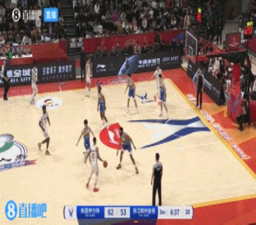 空间型中锋！达米安琼斯连中三分劳森三分也有给出回应