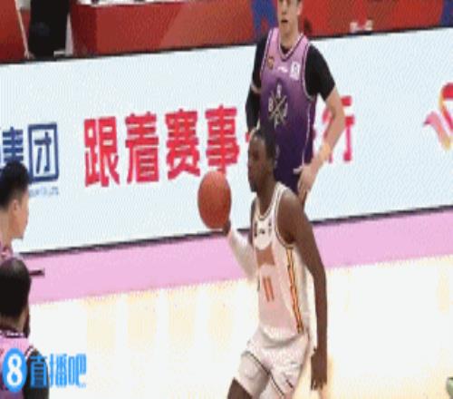 动作有点大！孟子凯对迪亚洛犯规裁判回看后没升级&山西挑战失败