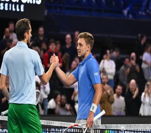 ATP250马赛半决赛：梅杰多维奇击败对手，再次冲击巡回赛首冠