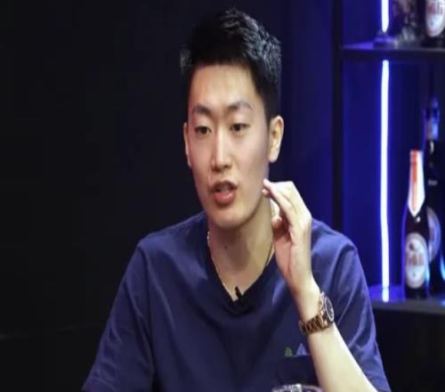 解说管泽元：这京东第一把不是直接平推了TT没睡醒是吧！