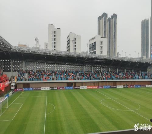 180卖2000！国青赛前现场空座不少，此前开票1分钟内秒售罄