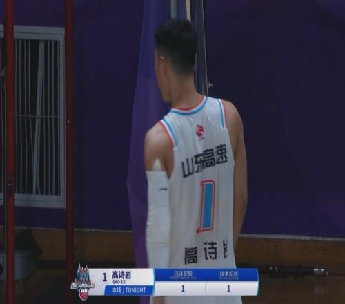 提前打卡！高诗岩拉倒孟子凯吃到违体犯规累计技犯+违体被驱逐