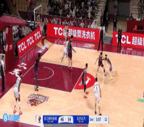 天神下凡！杰曼高打板不中曾凡博底线杀出单臂补扣
