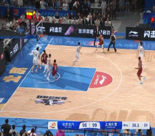 31岁的陈盈骏，带着“使命感”打篮球