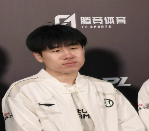 我再也不怕阿卡丽了！GALA：Poke韦鲁斯手长拿我没办法
