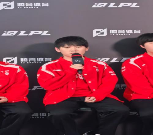 河道被抓赖队友没做视野JKL：会多喊把河道视野做好自己也小心