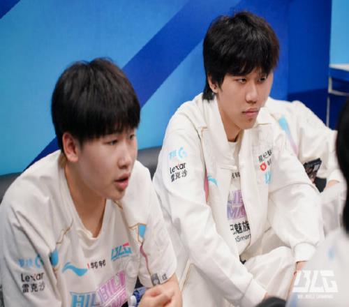 谁能想到BLG开季4战仅2胜仅以2胜2负战绩排名积分榜第五
