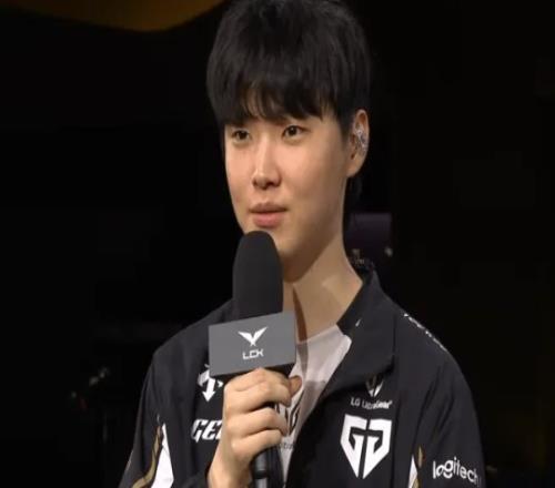Chovy：下场比赛努力成为神队伍正充满自信保证一直能赢的心态