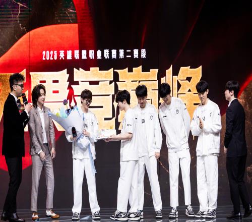 iG第二赛段赢下的4场Bo3全部打满，还未曾在组内横扫过对手