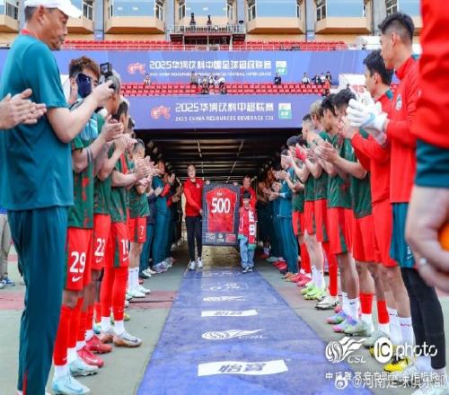 河南俱乐部酒祖杜康31青岛海牛马亚、钟义浩、阿奇姆彭分别建功
