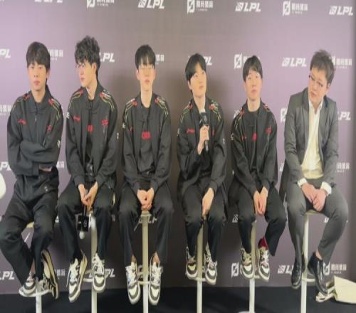 两极反转JDG教练：AL今天玩的像我们之前玩的我们刚好反过来