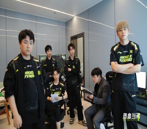 不会只研究全神班吧！NIP战绩跌至2胜6负仅赢下iG、WE位列倒数第二！