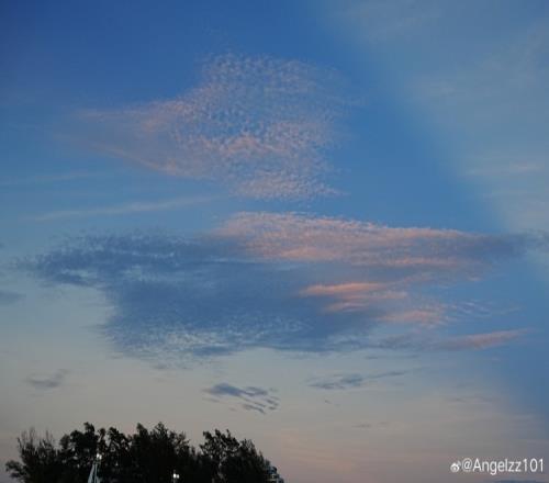 Angel分享旅游美景照片：来看海了，很美的夕阳