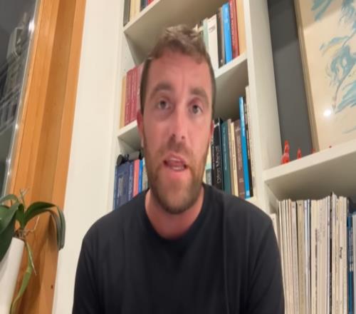 曼联有意费尔明罗马诺：费尔明没想离队，巴萨也不打算出售他