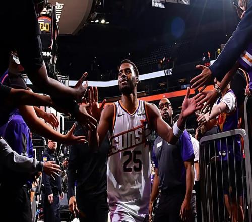 无奈！35+7+9照样失业，NBA最残酷裁员诞生，他才25岁啊