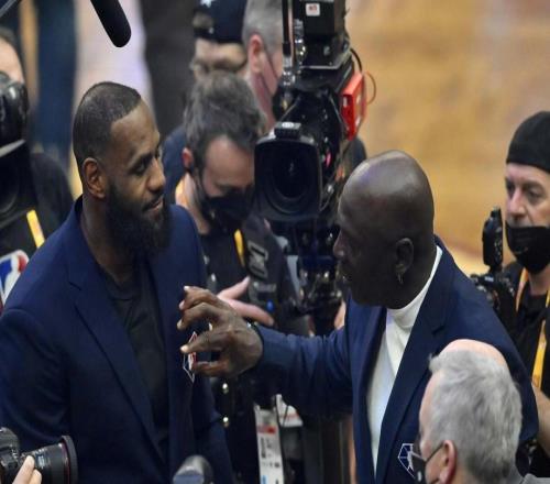 詹姆斯经纪人里奇保罗在关键时刻，力挺迈克尔乔丹而非詹姆斯