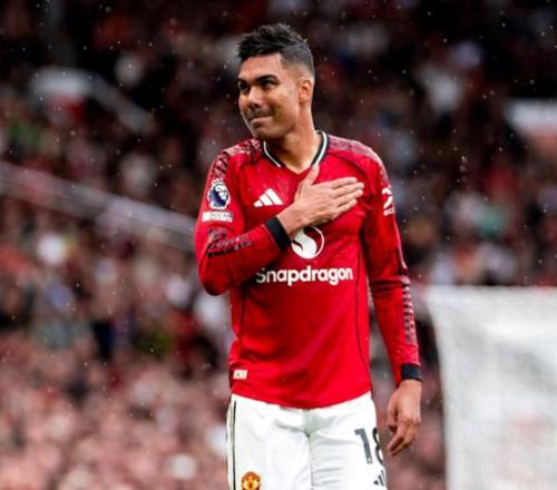 33岁卡塞米罗再次坐稳首发，英媒曝曼联愿续约2年，需降薪15万镑