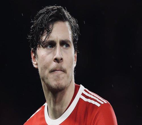 罗马诺：紫百合在林德洛夫争夺战中处于领跑位置