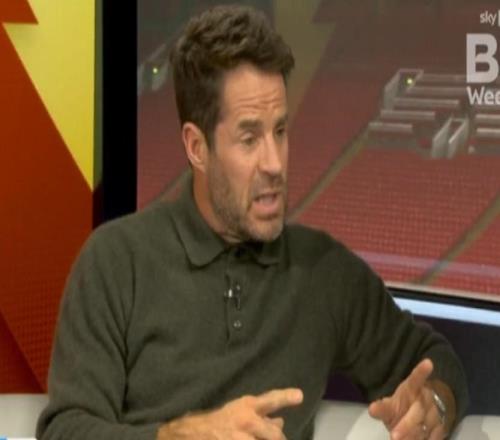 小雷：谢什科还没定论，库尼亚和姆伯莫配得上曼联球衣了