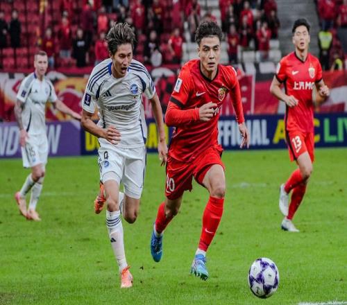 沪媒：不应苛责中超队消极应对亚冠，中超跨年才能解决问题