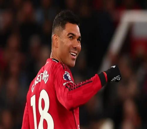 英媒：卡塞米罗可能续约留队，但现有超30万镑的周薪需要降低