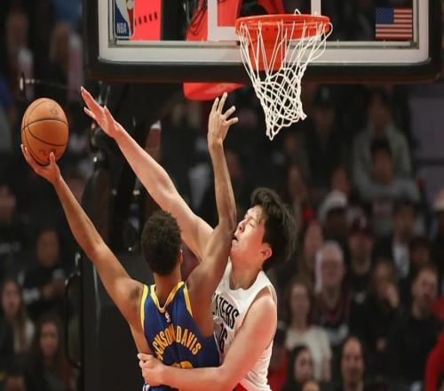 7分钟2分2帽，这个山东小伙太实在了杨瀚森的NBA第一胜，让人看到了希望