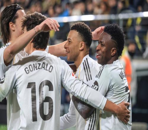 西甲最新积分战报姆巴佩双响皇马完胜黄潜超巴萨2分重回榜首