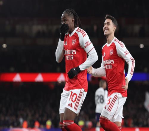 德比戴帽，他是阿森纳争冠的最后一块拼图