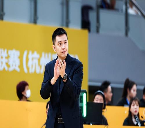 CBA新格局！四足鼎立，六支强队实力下降，季后赛名额悬念不大